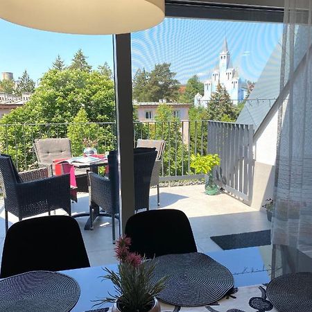 Atrium Apartman Heviz Mit Panoramaterrasse Und Tiefgarage Exterior photo
